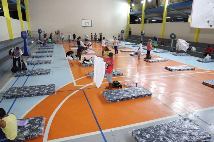 Mais uma base emergencial para a população em situação de rua é instalada na Compensa