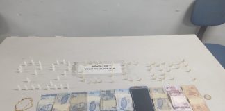 Jovem de 18 anos é preso com mais de 60 pinos de drogas