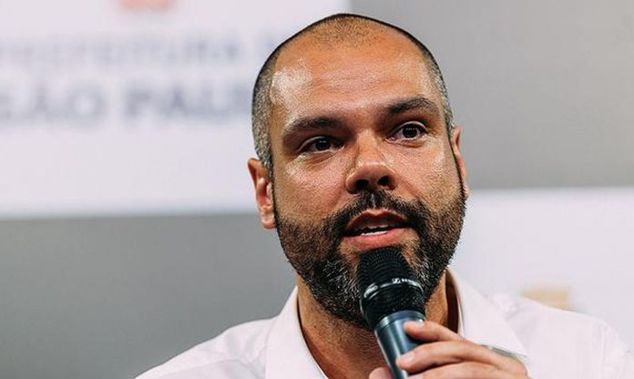 Prefeito de SP encerra isolamento e retoma atividades