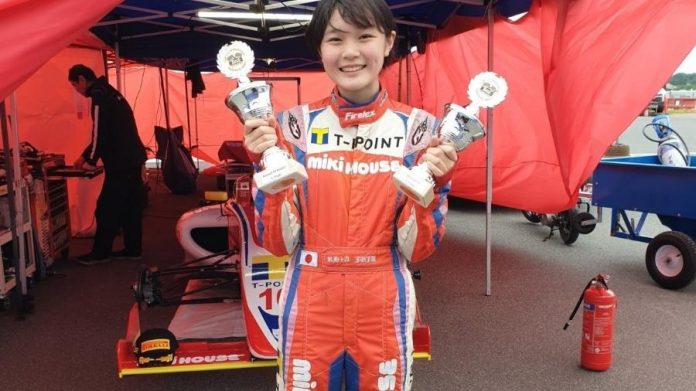Conheça japonesa de 14 anos que já foi chamada de 'nova Verstappen'