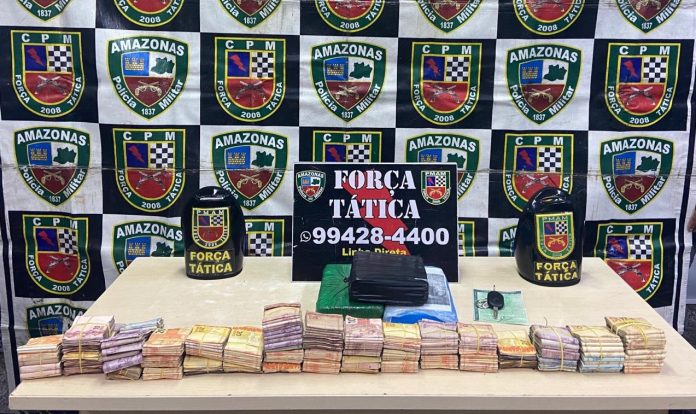 Força Tática prende homem com drogas e mais de R$49 mil