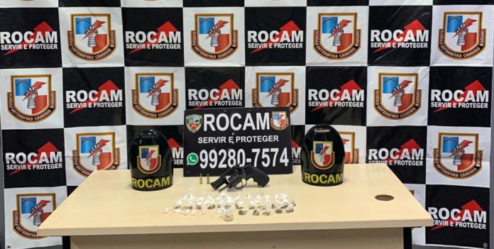 Jovem de 18 anos é preso com drogas e arma de fogo na Compensa