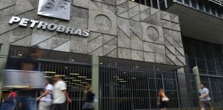 Petrobras: programas de demissões da têm mais de 10 mil inscritos