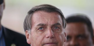 Bolsonaro foi avisado de vazamento da operação contra Queiroz, diz Marinho