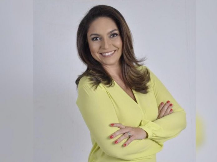 Após escândalo com marido, Daniela Assayag entrega cargo de secretária
