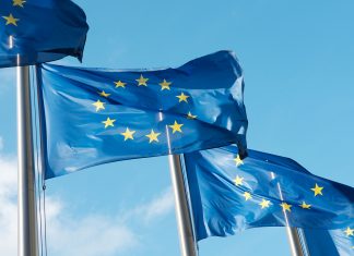 União Europeia tenta acordo sobre recuperação pós-covid-19