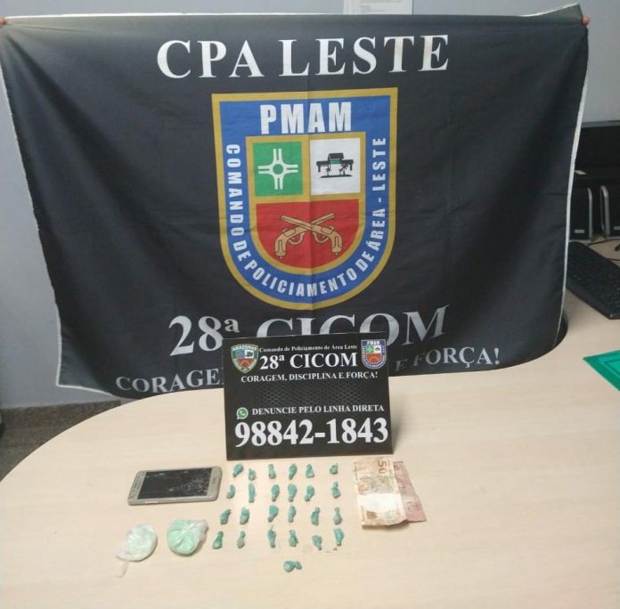 Polícia Militar detêm homem com drogas na zona leste