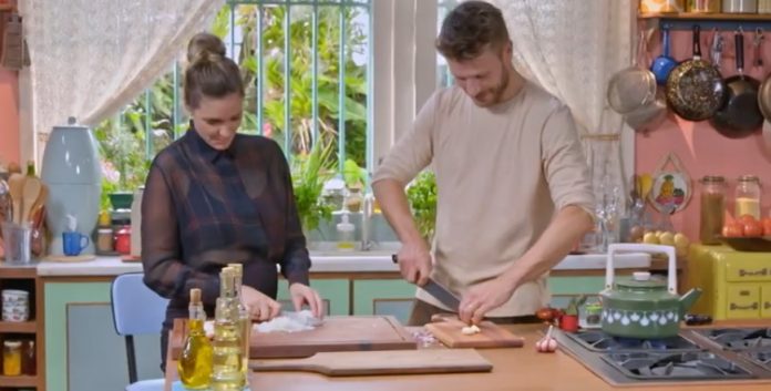 Rodrigo Hilbert e Fernanda Lima cozinham juntos no programa ‘É De Casa’