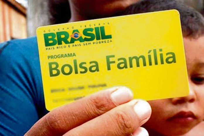 Caixa paga auxílio emergencial para pessoas do Bolsa Família