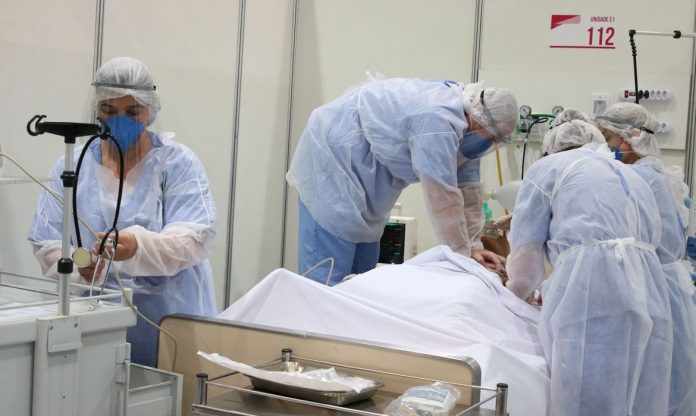 OMS: covid-19 põe em risco anos de progresso em saúde nas Américas