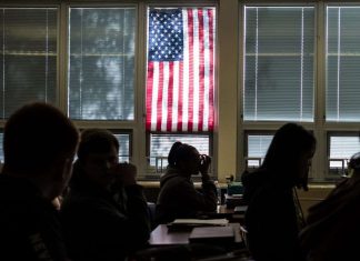 OMS: reabertura de escolas é "momento complicado" para Europa
