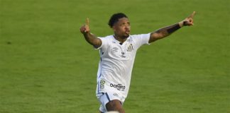 Com Marinho em grande fase, Cuca vê atacante com chance na seleção