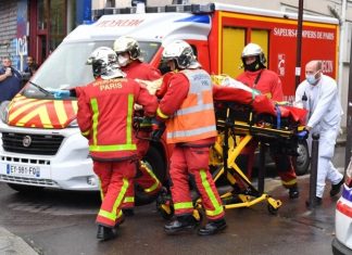 Ataque com faca deixa quatro feridos em Paris