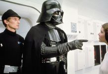Morre David Prowse, o Darth Vader de 'Star Wars', aos 85 anos