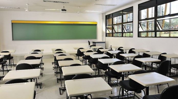 Pandemia impacta contratos das mensalidades das escolas em 2021