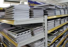 Governo autoriza delivery de livrarias, peças mecânicas para motos e artigos para bebês