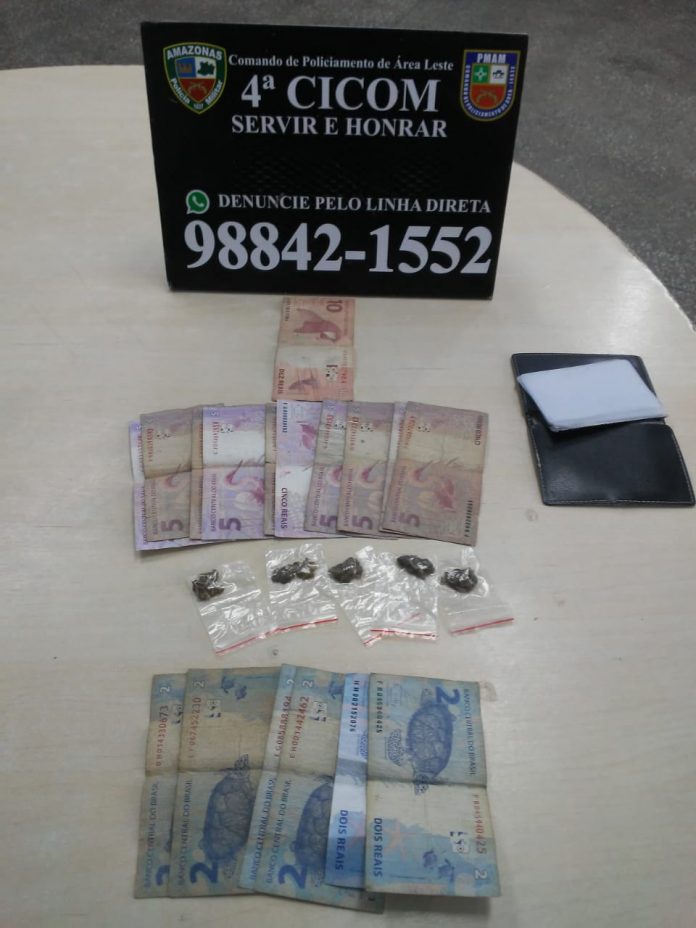 Jovem é preso após ser o único dos 'amigos' que não conseguiu fugir