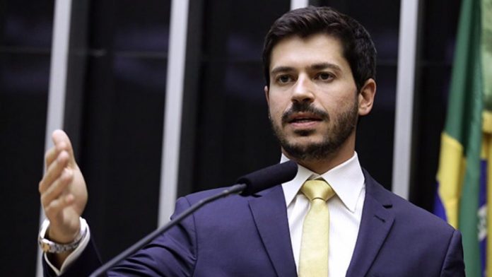 PSL abre processo contra 20 deputados bolsonaristas; parlamentares podem ser expulsos