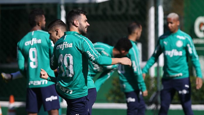 Jogadores do Palmeiras exaltam “duelo histórico” contra River Plate