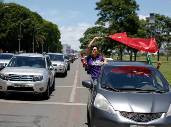 Pelo menos 21 capitais e o Distrito Federal têm protestos contra Bolsonaro