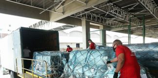 Amazonas recebe 200 concentradores de oxigênio doados por Pernambuco
