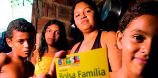Governo estuda pagar auxílio de R$ 200 para quem está no Bolsa Família