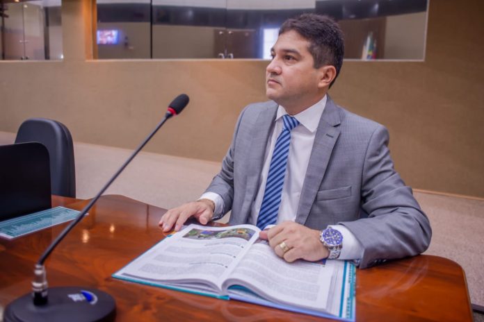 Jander Lobato diz que decisão sobre revogação do aumento do IPTU foi coerente