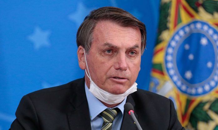 Bolsonaro afirma que haverá mais trocas no governo federal