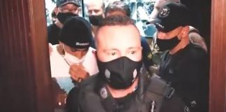 Gabigol e MC Gui são detidos em cassino clandestino de SP; veja vídeo