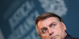 Bolsonaro critica o STF e diz que Brasil ‘é um barril de pólvora’