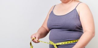 Covid-19: declaração de obesidade para vacinação pode ser obtida em farmácias