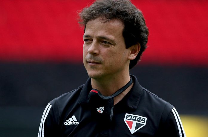 Santos procura Fernando Diniz e negocia contratação do treinador