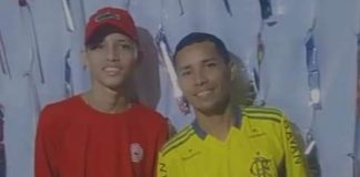 mortos a tiros