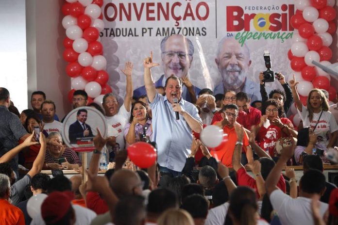 Na convenção do PT, Omar Aziz defende união em defesa da Zona Franca