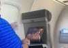 Passageiro é flagrado assistindo a filme pornô durante voo
