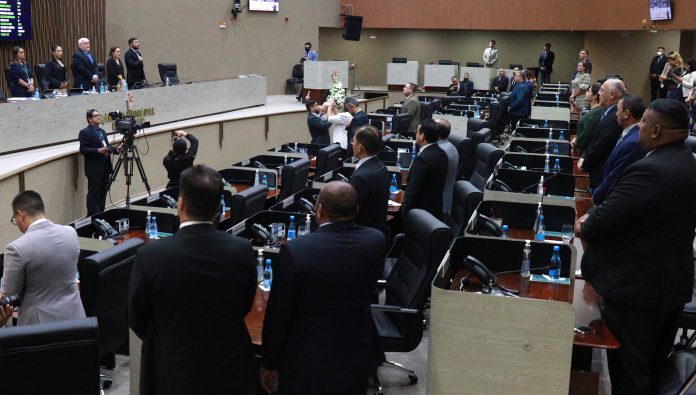 CMM-PLENARIO_ROBERVALDO-ROCHA-1