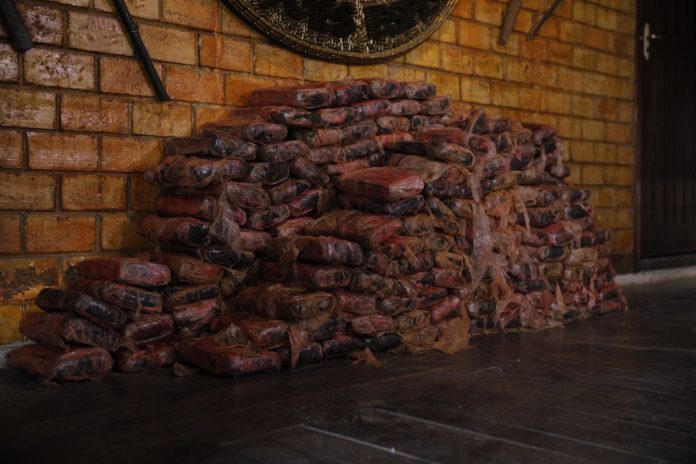 Operação Hórus apreende 350 kg de drogas em Novo Airão