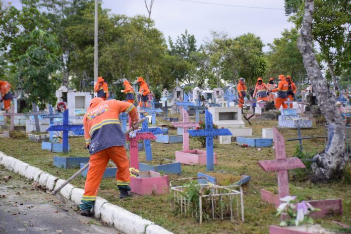 Cemitérios de Manaus devem receber 500 mil pessoas no Dia de Finados