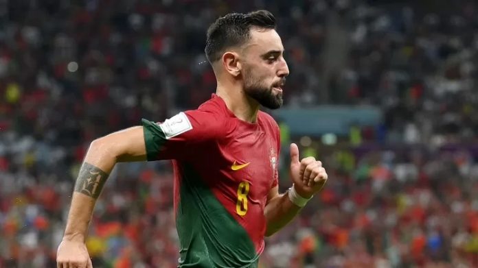bruno-fernandes-amplia-para-portugal-contra-o-uruguai-pela-copa-do-mundo-1669669045318_v2_750x421 Bruno Fernandes brilha, marca dois gols e garante vaga de Portugal nas oitavas