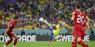 Richarlison brilha com dois gols e leva Brasil à vitória contra a Sérvia