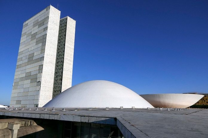 PL dos agrotóxicos não é votado pela Comissão de Agricultura do Senado