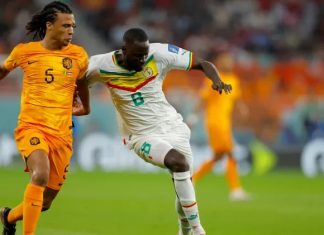 Holanda vence Senegal de 2 a 0 em estreia na Copa