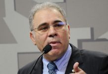 Marcelo Queiroga afirma que contratos atuais já contemplam vacinas atualizadas