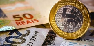 IBGE revisa queda do PIB de 2020 para 3,3%