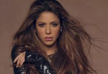 Shakira é flagrada em praia com possível novo affair; veja foto