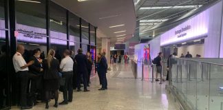 Greve de pilotos e comissários atrasa voos em diversos aeroportos