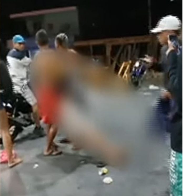 Jovem leva cinco tiros durante confusão em posto de gasolina em Coari