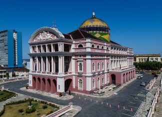 Teatro Amazonas completa 126 anos neste sábado