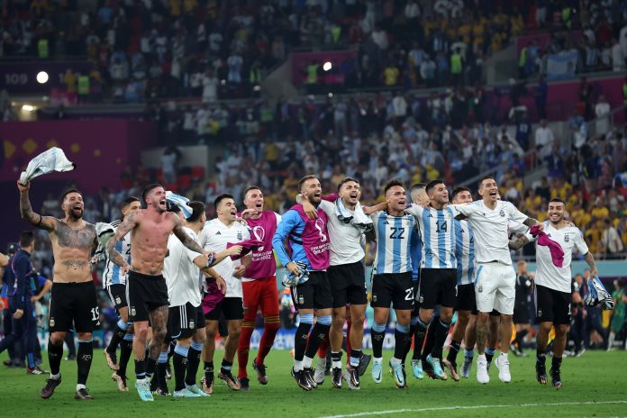 Argentina bate a Austrália e pega a Holanda no confronto de quartas de final