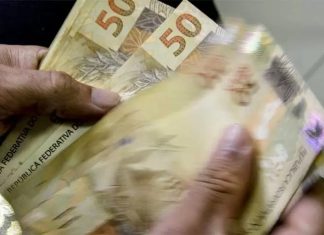Governo federal apresenta reajuste salarial de 7,9% a servidores